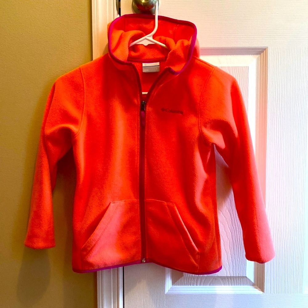 Columbia sportswear company girl’s sweatshirt.